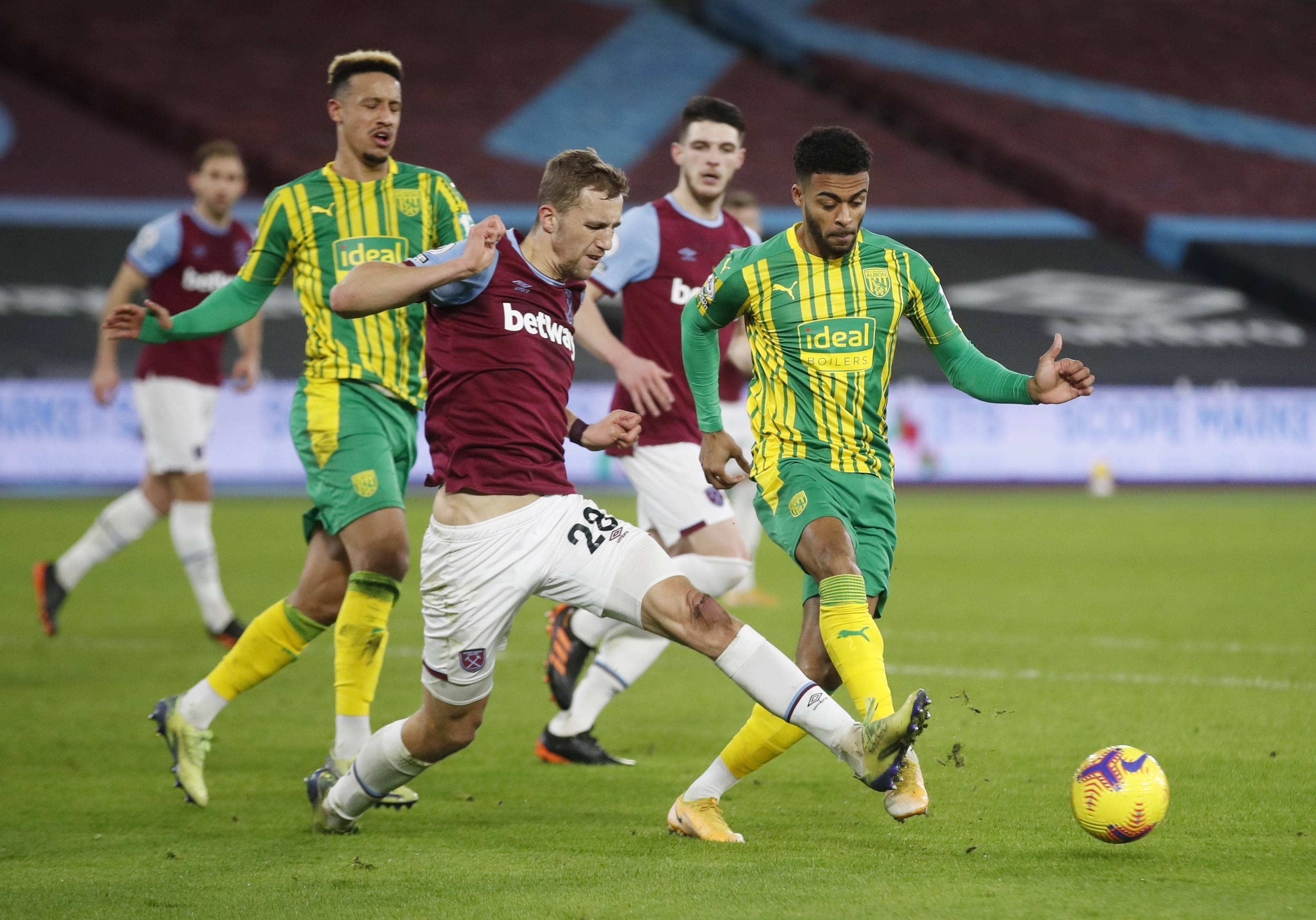 帮助受害员 帮助受害员